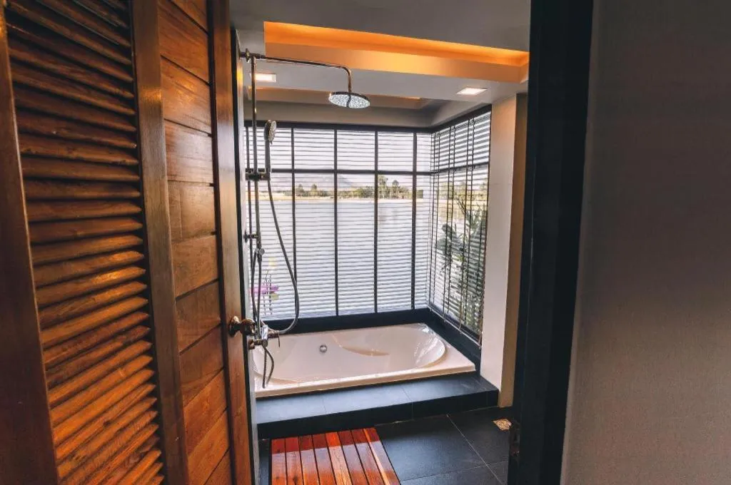 Bed in Montoro Resort @Nongyaplong