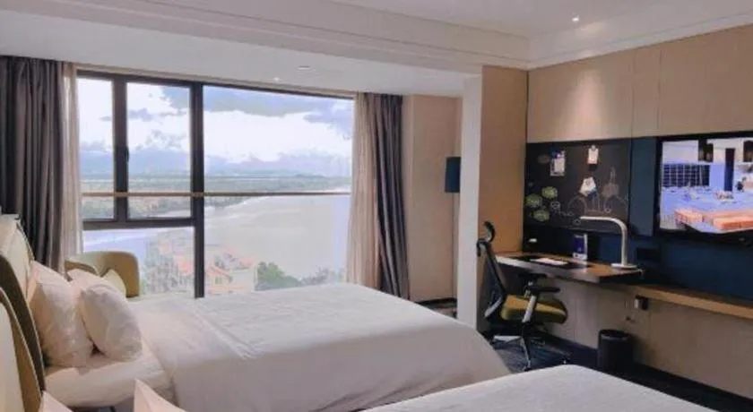 Bed in Hampton by Hilton Zhuhai Doumen