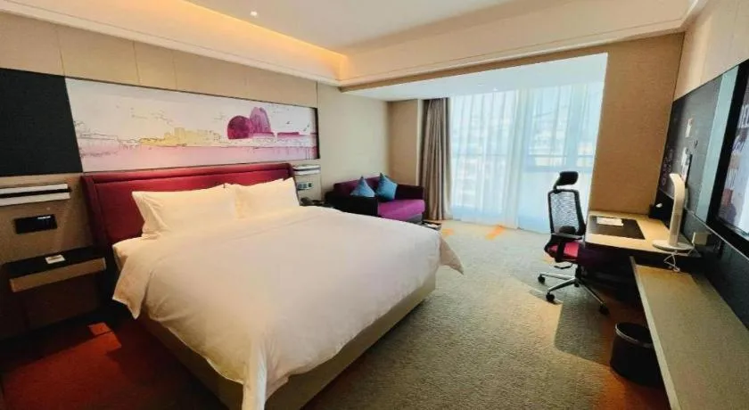 Bed in Hampton by Hilton Zhuhai Doumen