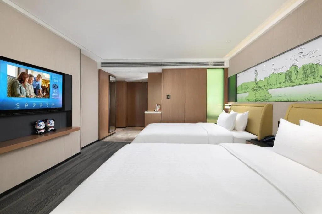 Bed in Hampton by Hilton Zhuhai Doumen