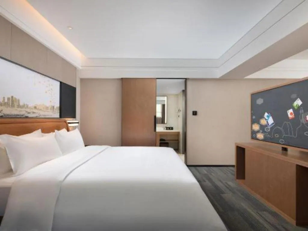 Bed in Hampton by Hilton Zhuhai Doumen