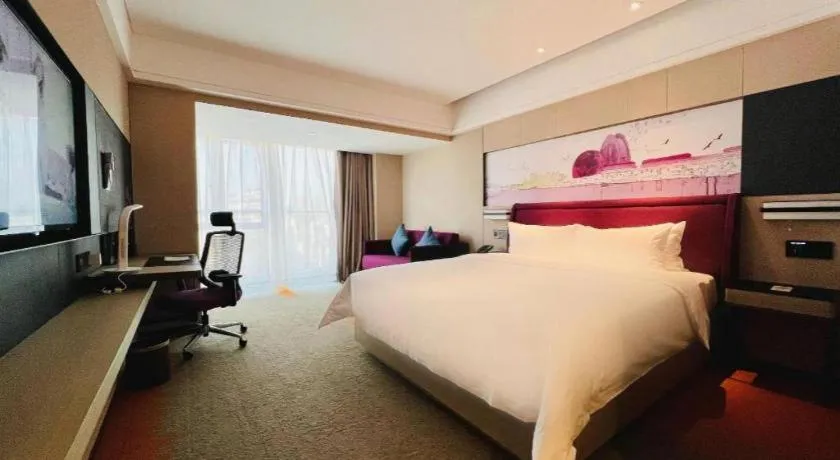 Bed in Hampton by Hilton Zhuhai Doumen