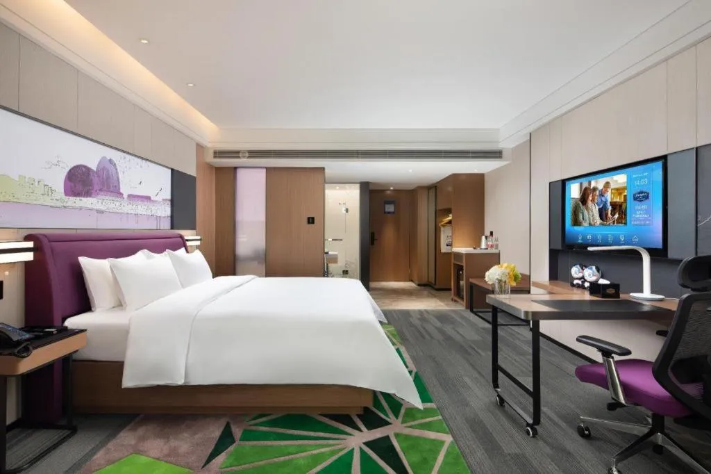 Bed in Hampton by Hilton Zhuhai Doumen