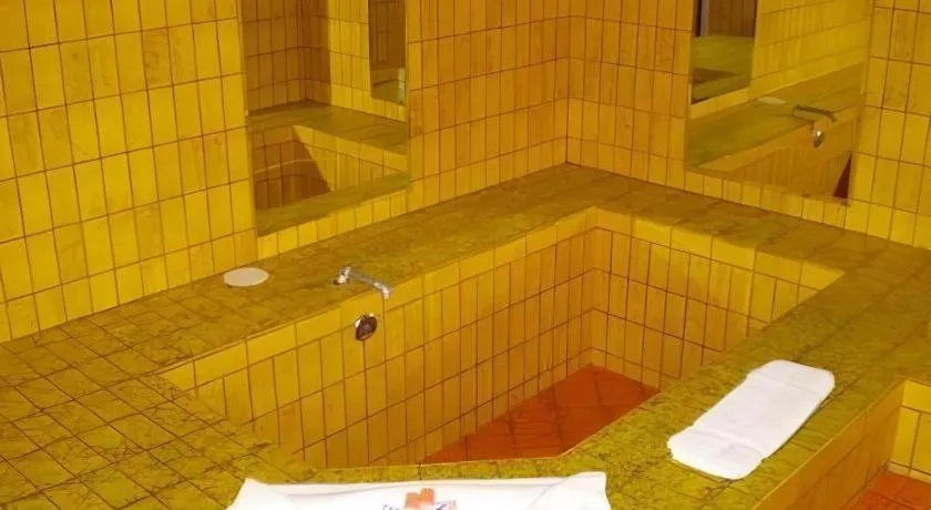 Americas Best Value Inn & Suites Los Angeles Downtown SW