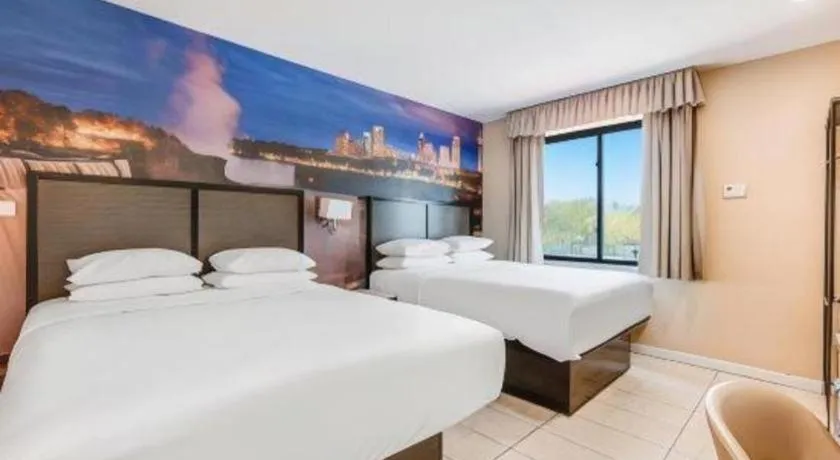 Bed in Americas Best Value Inn & Suites Los Angeles Downtown SW