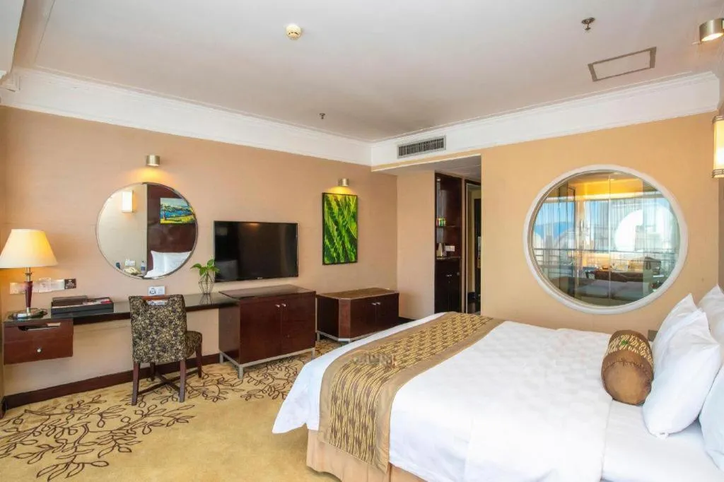 Bed in Qingdao Blue Horizon Hotel Laoshan