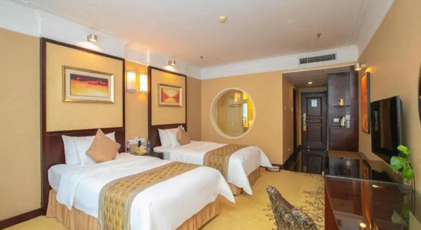 Bed in Qingdao Blue Horizon Hotel Laoshan