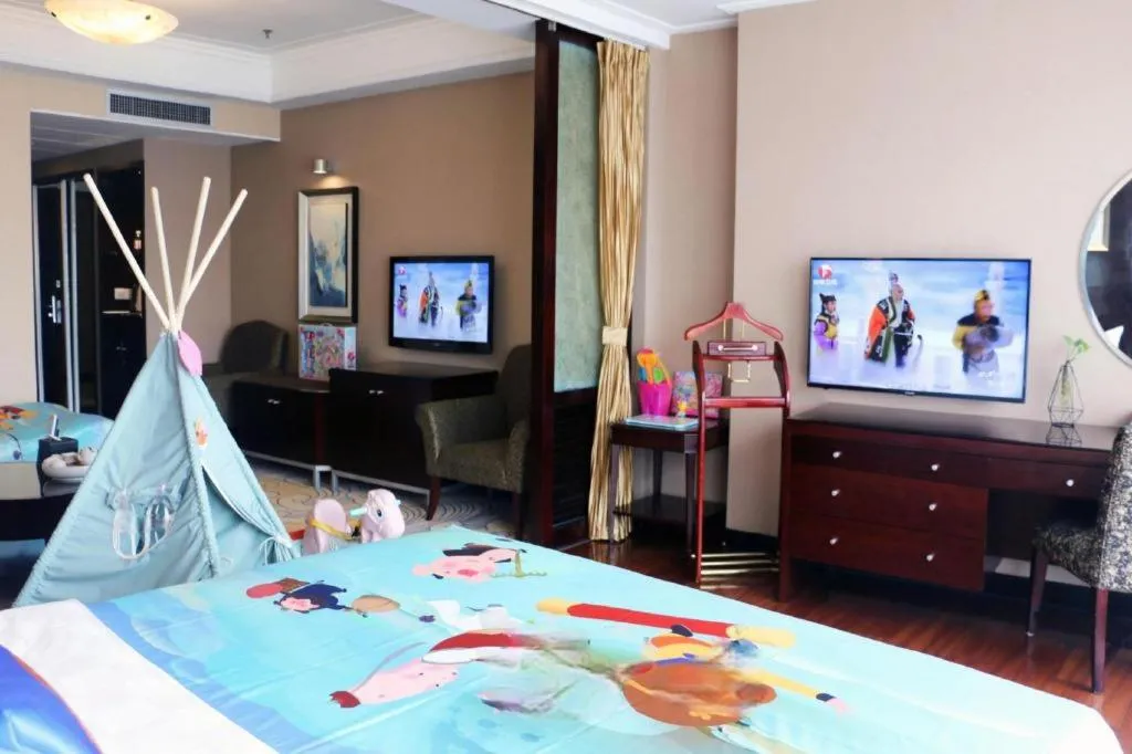 Bed in Qingdao Blue Horizon Hotel Laoshan