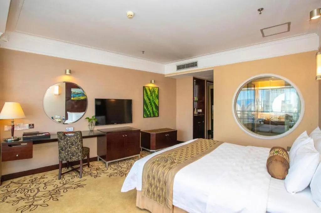 Bed in Qingdao Blue Horizon Hotel Laoshan