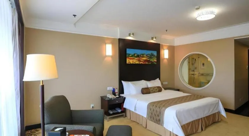 Bed in Qingdao Blue Horizon Hotel Laoshan