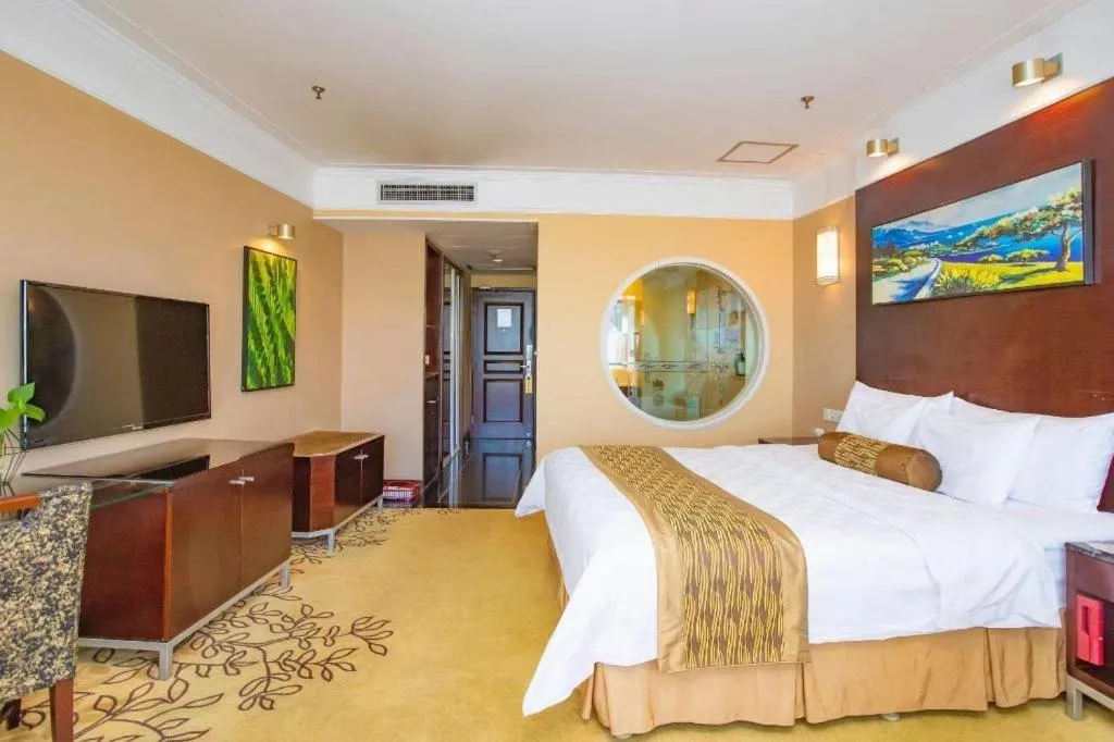 Bed in Qingdao Blue Horizon Hotel Laoshan