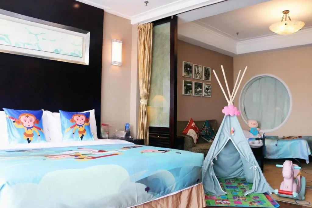 Bed in Qingdao Blue Horizon Hotel Laoshan