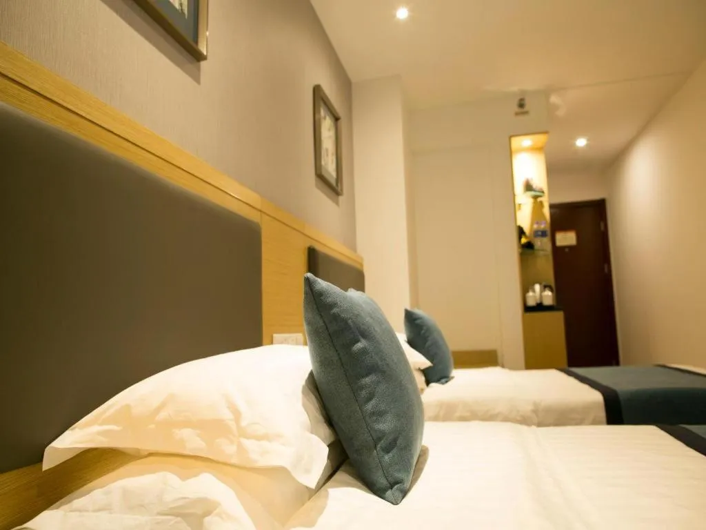 Bed in Citytel Inn