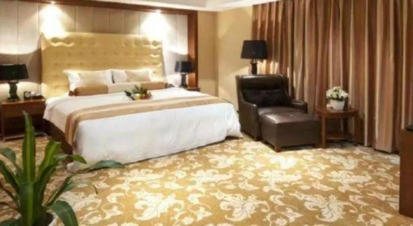 Bed in Holiday Inn Hotel & Suites Jiaxing Hangzhou Bay By IHG