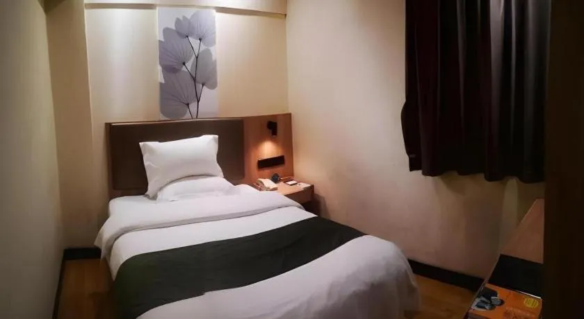 Bed in GreenTree Inn Xuzhou South Minzhu Road