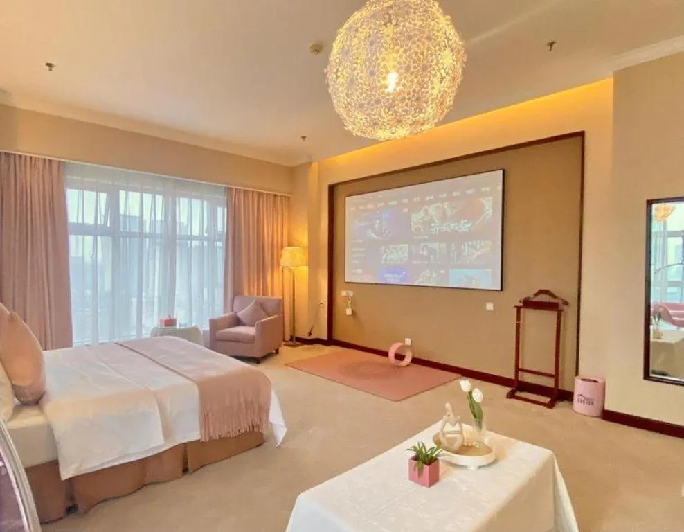 Bed in Dolton Changsha Spa Hotel
