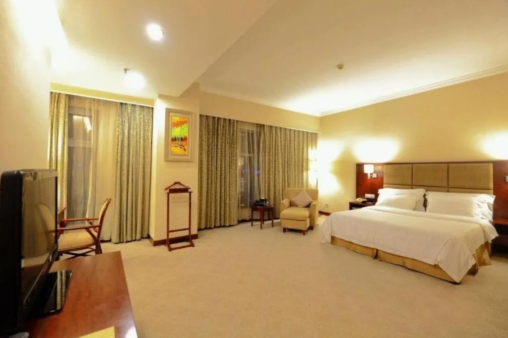 Bed in Dolton Changsha Spa Hotel
