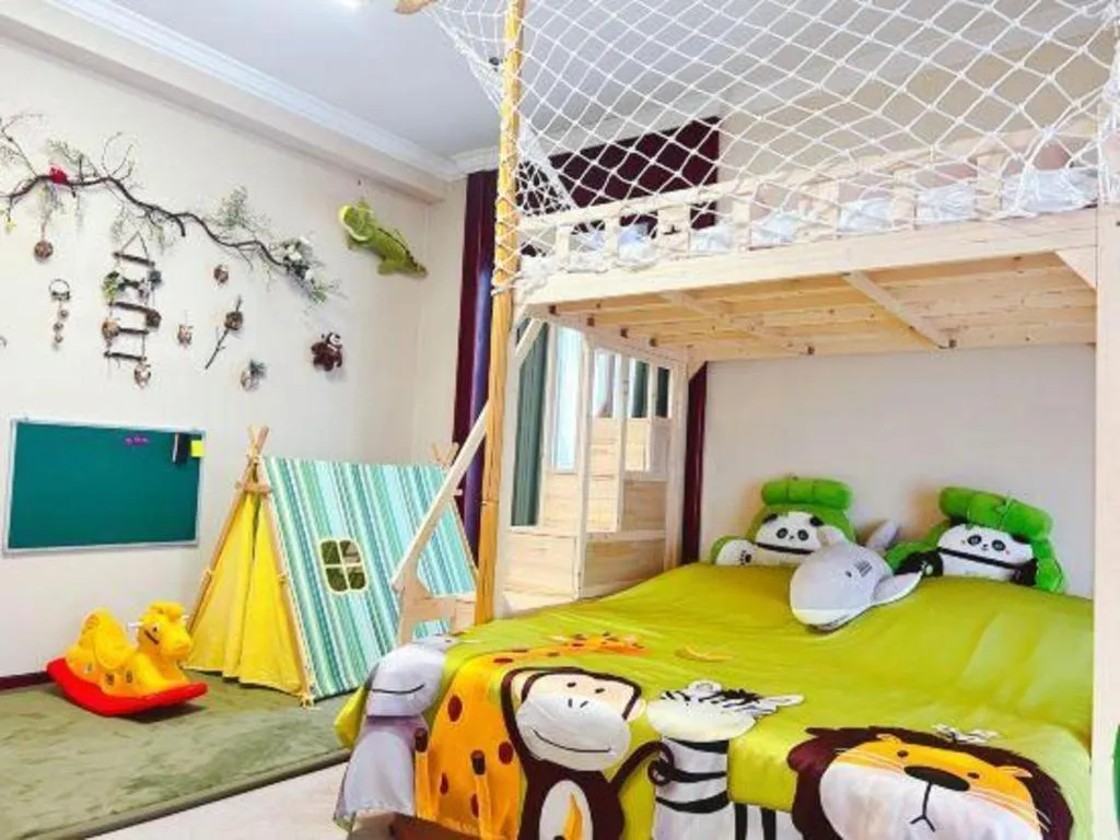 Bed in Dolton Changsha Spa Hotel