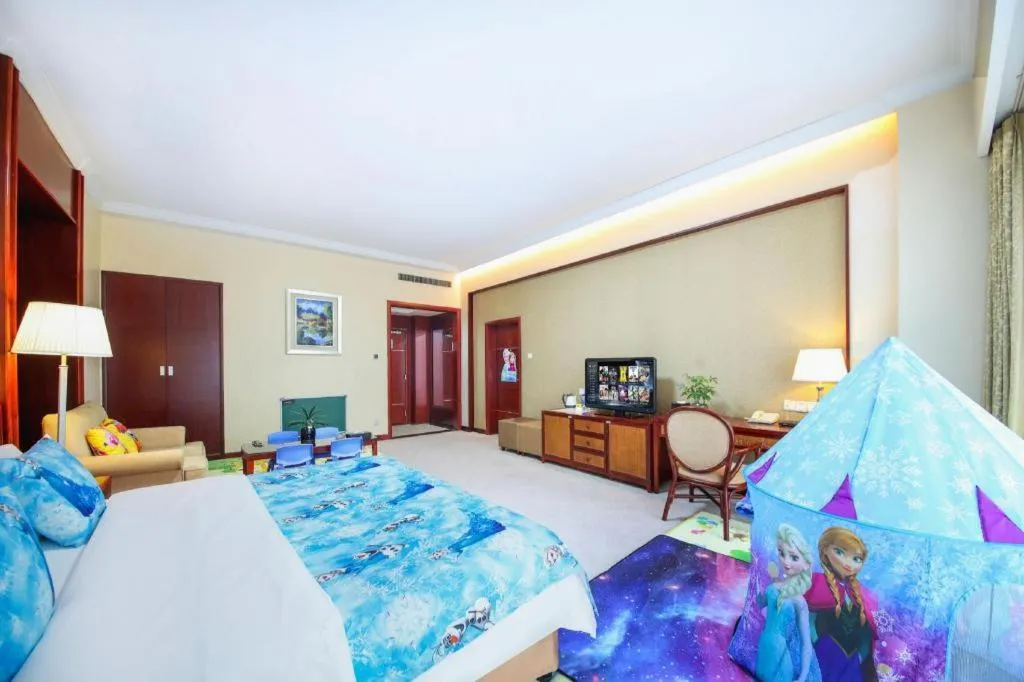 Bed in Dolton Changsha Spa Hotel