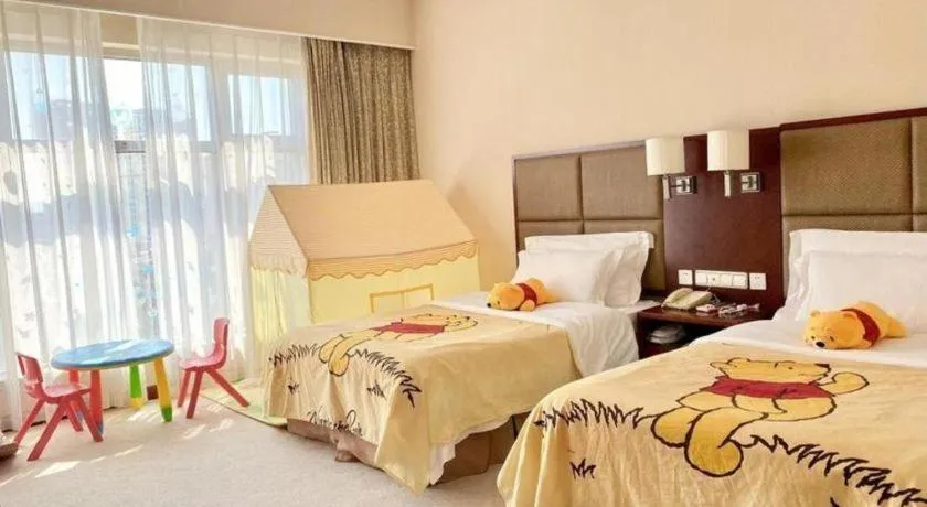 Bed in Dolton Changsha Spa Hotel