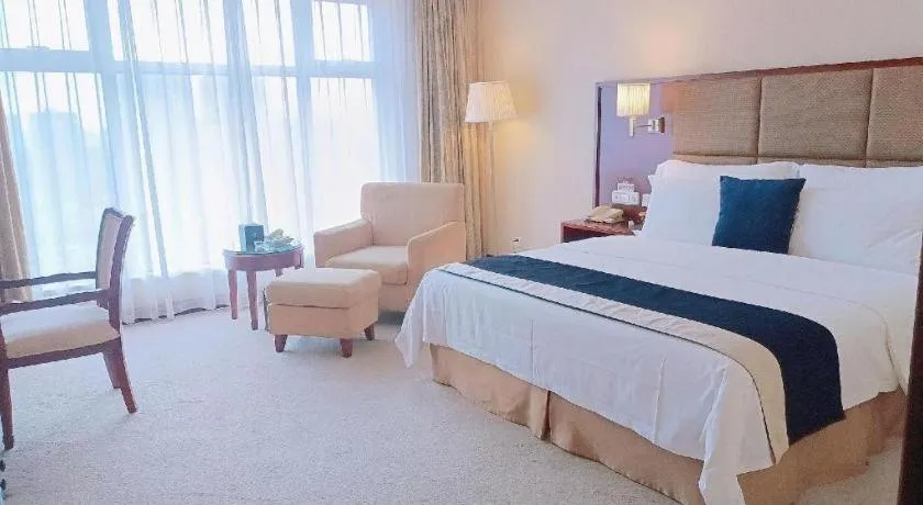 Bed in Dolton Changsha Spa Hotel