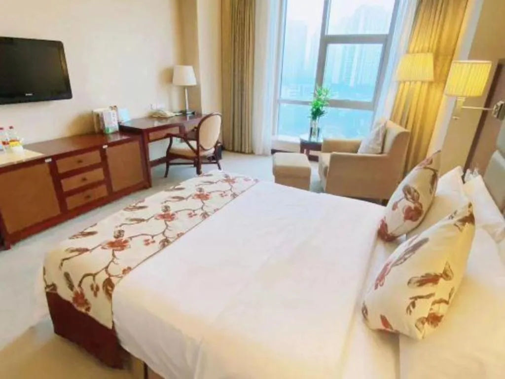 Bed in Dolton Changsha Spa Hotel