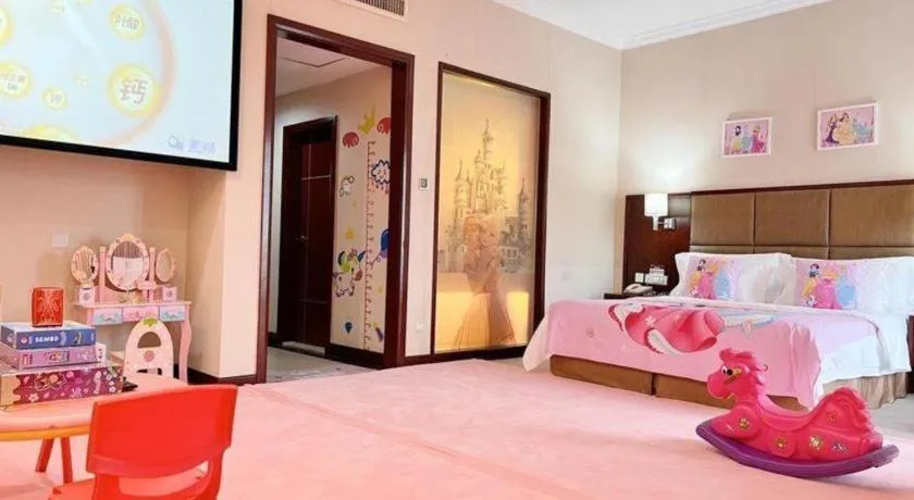 Bed in Dolton Changsha Spa Hotel