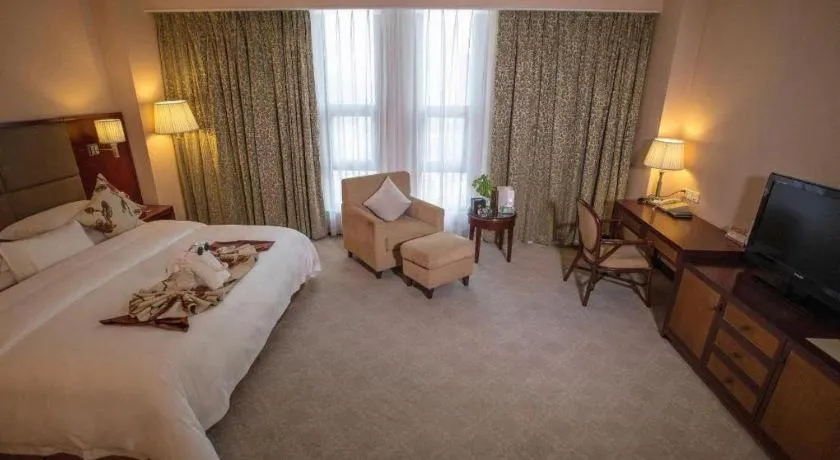 Bed in Dolton Changsha Spa Hotel