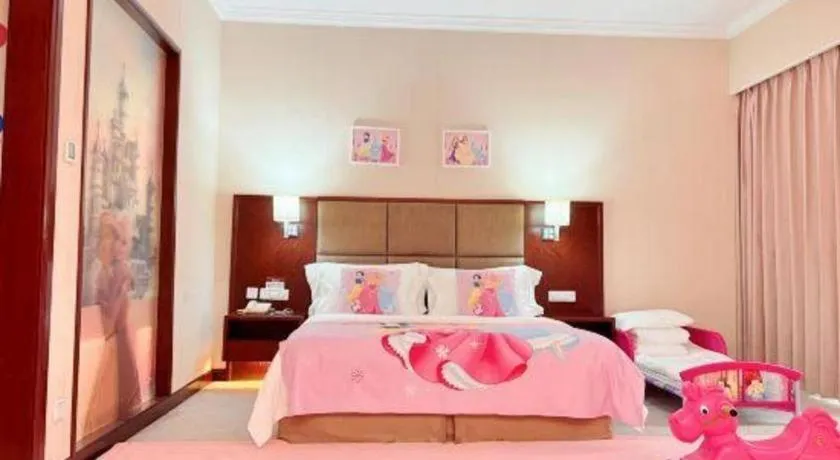 Bed in Dolton Changsha Spa Hotel