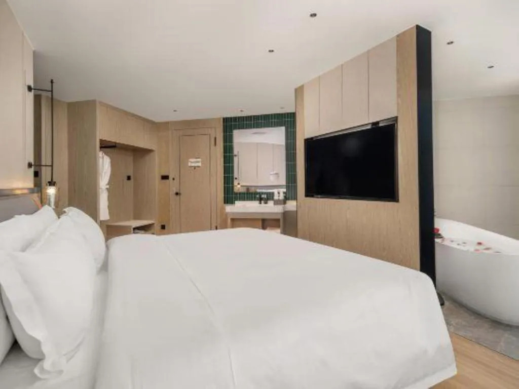 Bed in Tianrun International Hotel