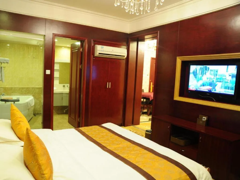 Bed in Tianrun International Hotel