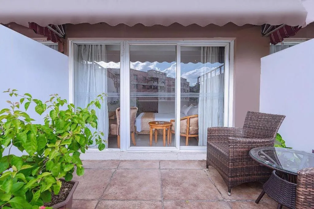 Zhongshan Louis Hotel