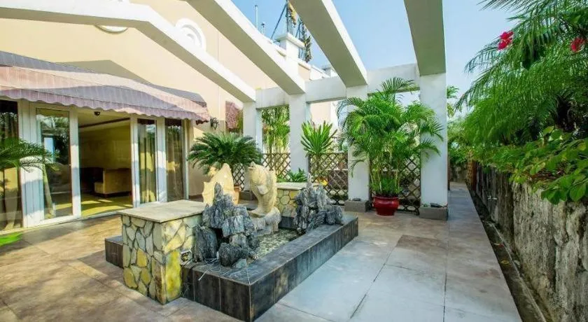 Zhongshan Louis Hotel