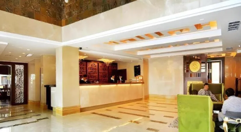 Zhongshan Louis Hotel