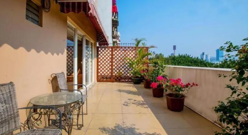 Zhongshan Louis Hotel