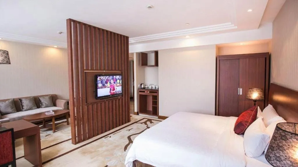 Bed in Zhangjiagang Jiangnan Garden Hotel