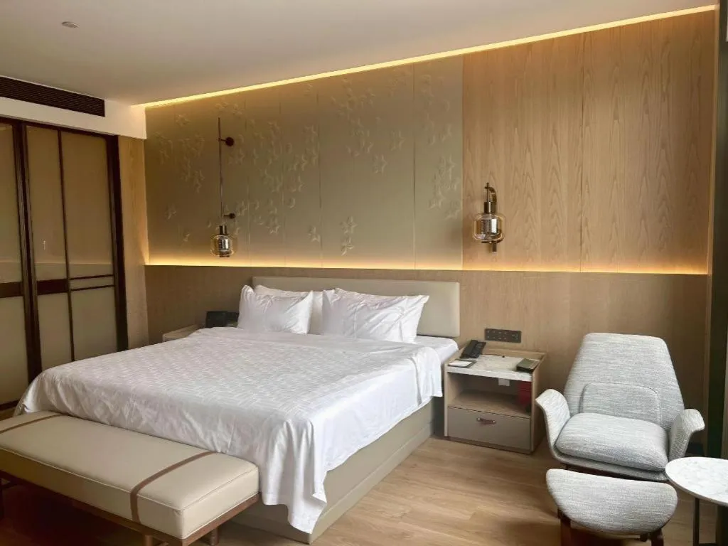 Bed in Zhangjiagang Jiangnan Garden Hotel