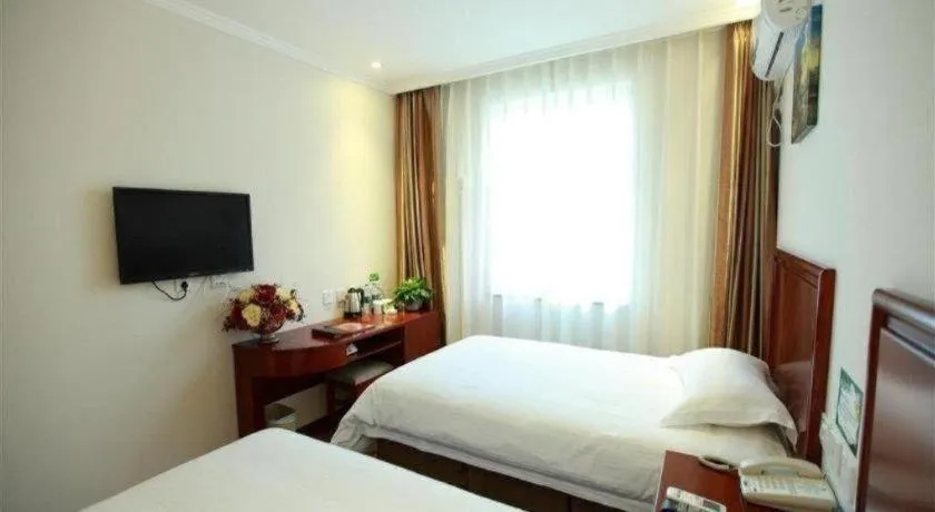 Bed in GreenTree Inn Beijing Miyun Changcheng Huandao Express Hotel