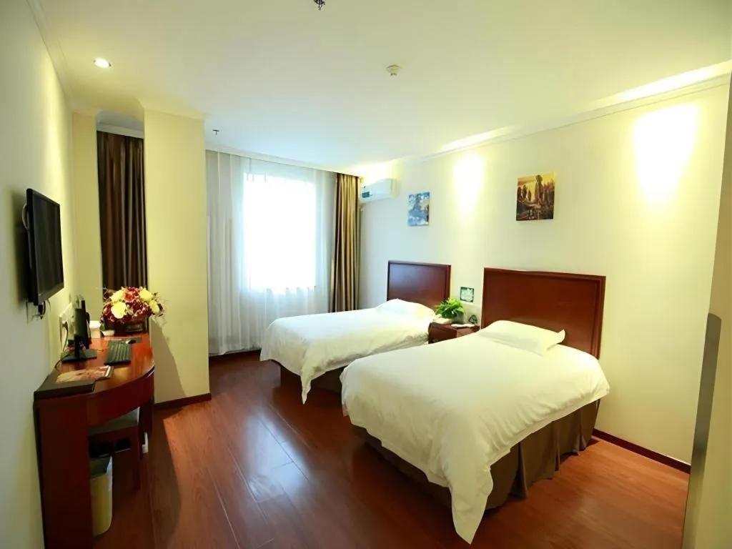 Bed in GreenTree Inn Beijing Miyun Changcheng Huandao Express Hotel