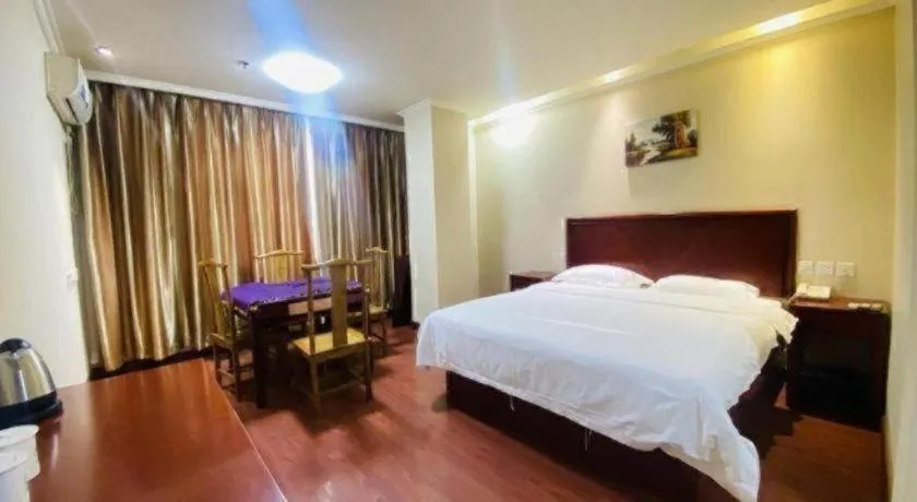 Bed in GreenTree Inn Beijing Miyun Changcheng Huandao Express Hotel
