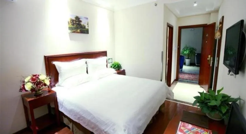 Bed in GreenTree Inn Beijing Miyun Changcheng Huandao Express Hotel