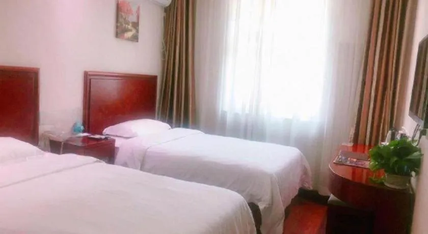 Bed in GreenTree Inn Beijing Miyun Changcheng Huandao Express Hotel