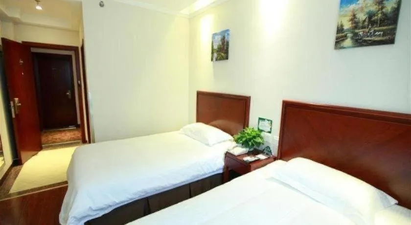 Bed in GreenTree Inn Beijing Miyun Changcheng Huandao Express Hotel