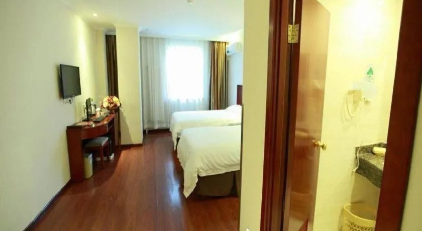 Bed in GreenTree Inn Beijing Miyun Changcheng Huandao Express Hotel
