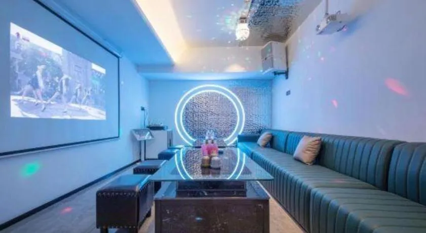 Island Skylight Resort