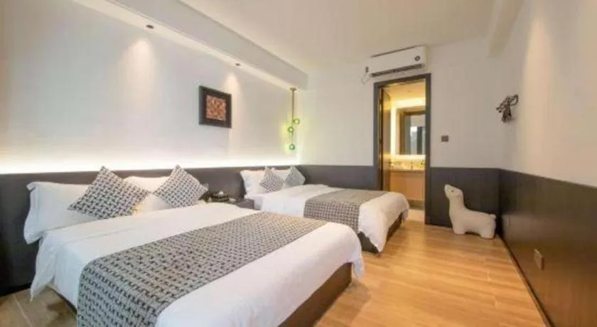 Bed in Island Skylight Resort