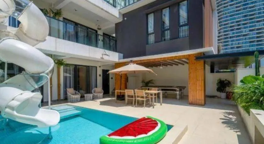 Island Skylight Resort