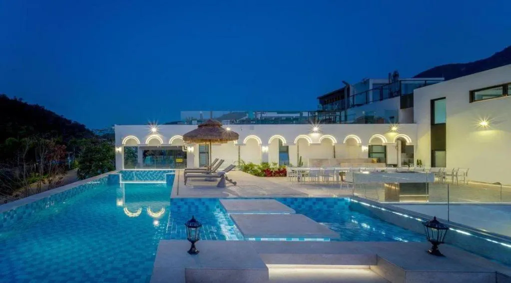 Island Skylight Resort