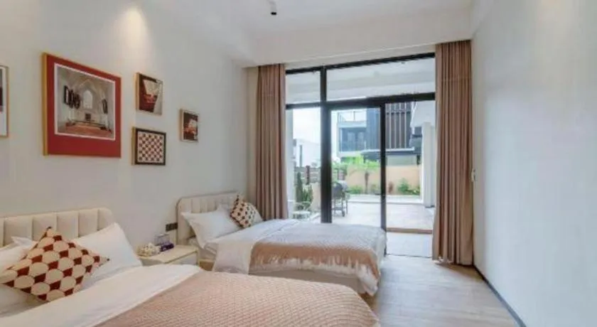 Bed in Island Skylight Resort