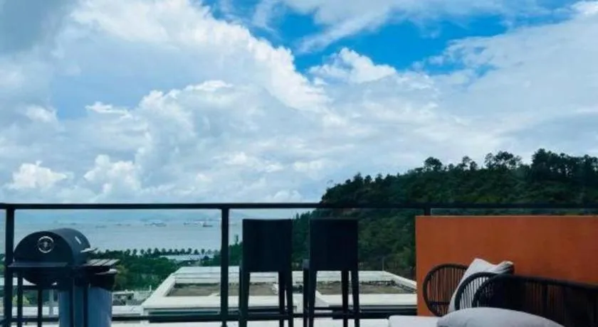 Island Skylight Resort